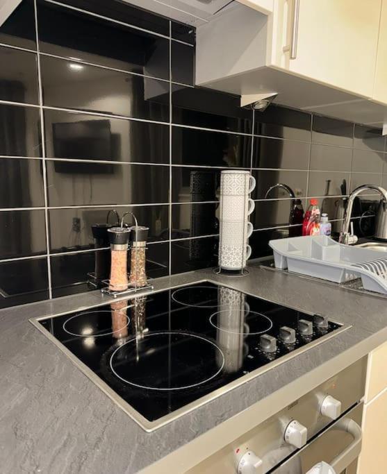 Mediacity Studio Apartment Salford-Quays مانشستر المظهر الخارجي الصورة